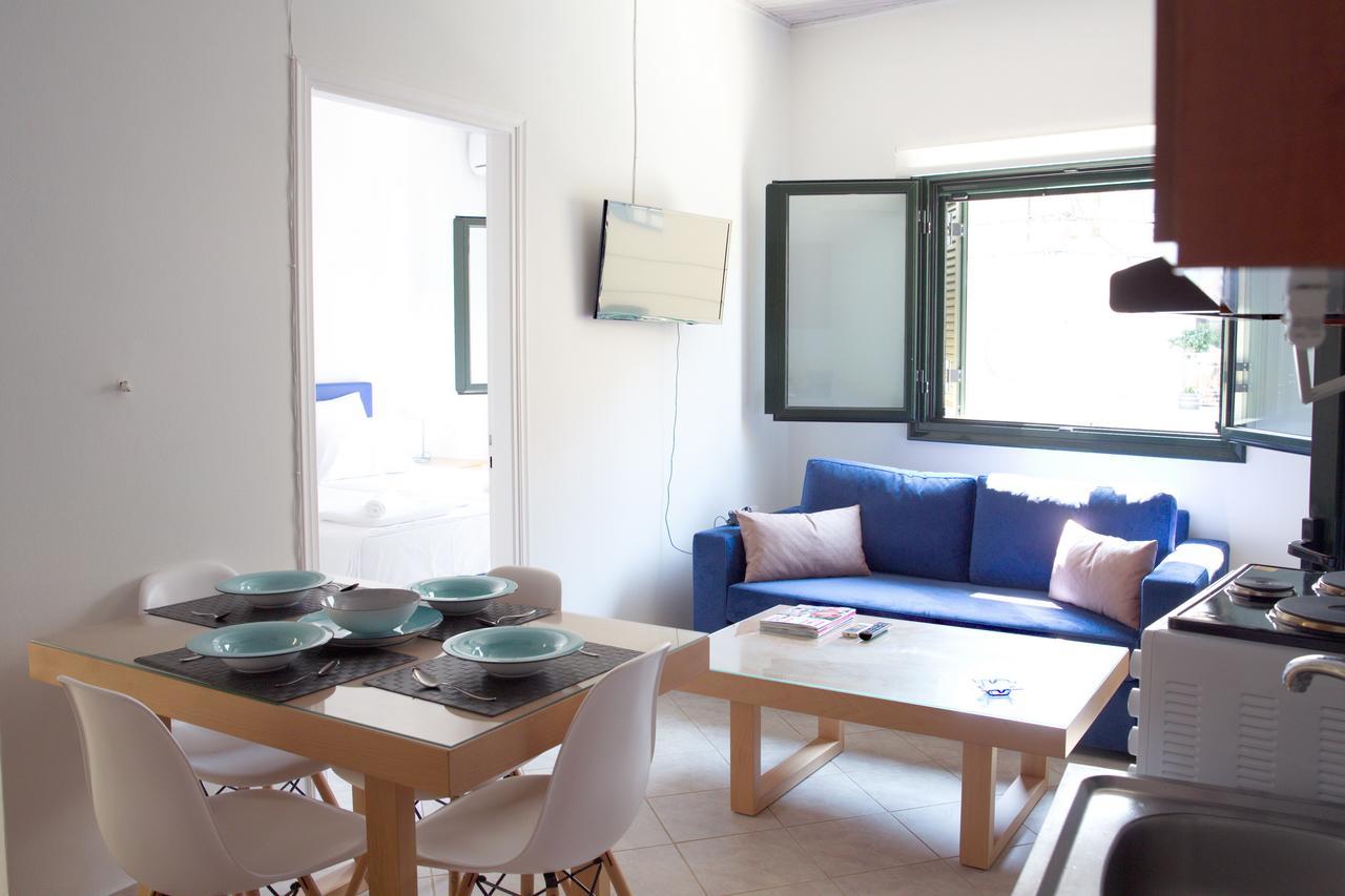 Geo Holiday Studios Kyparissia Exterior photo