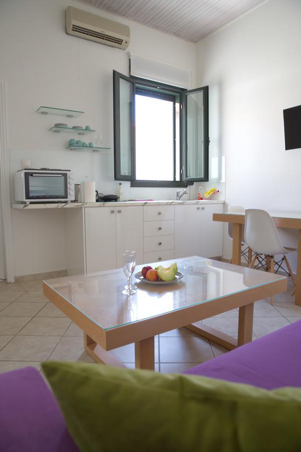 Geo Holiday Studios Kyparissia Exterior photo