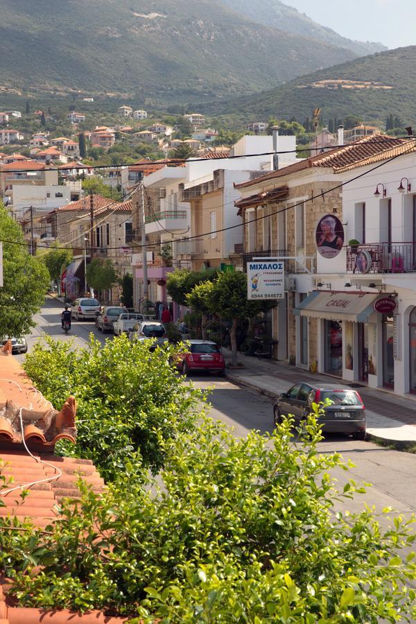 Geo Holiday Studios Kyparissia Exterior photo